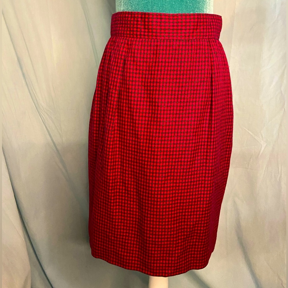 Collections by Michelle Stuart: vintage checkered pencil skirt